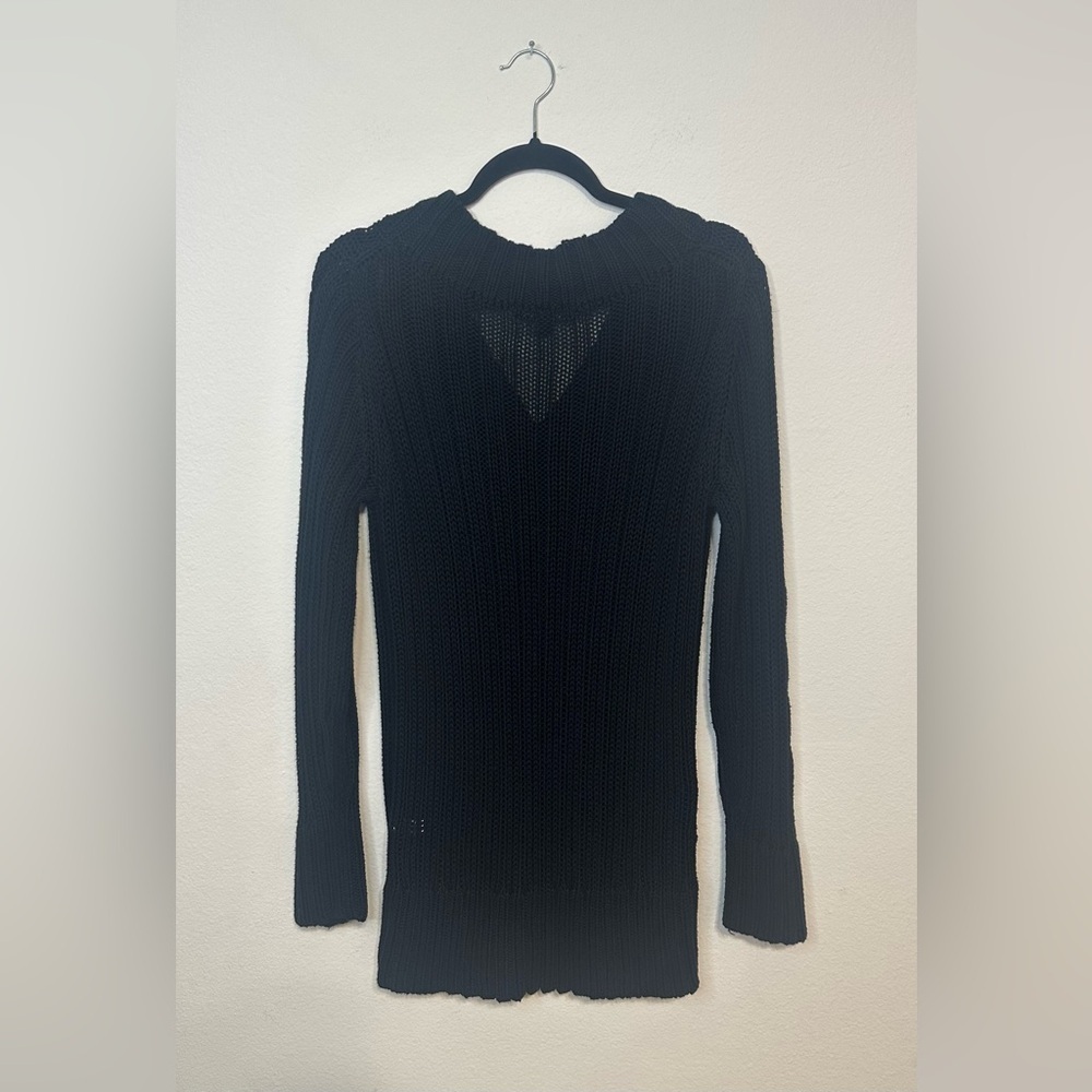 Banana Republic Deep Black Cable Knit V-Neck Sweater - Picture 4 of 13